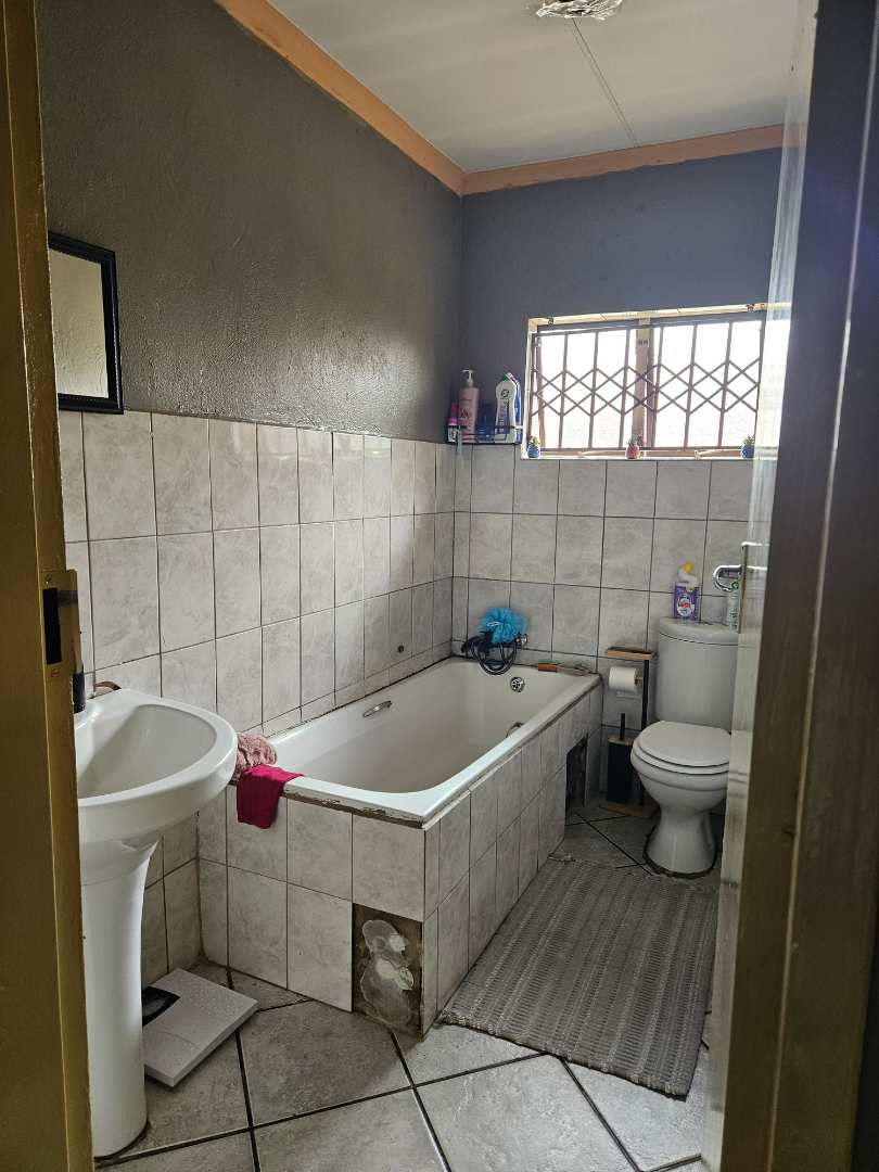 3 Bedroom Property for Sale in Karen Park Gauteng