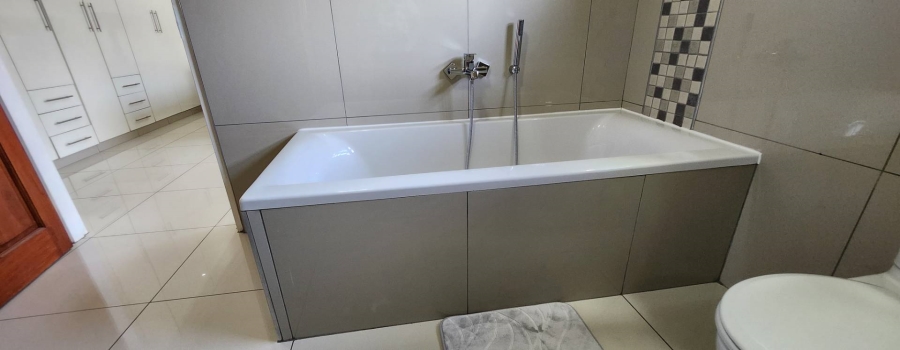 3 Bedroom Property for Sale in New Redruth Gauteng