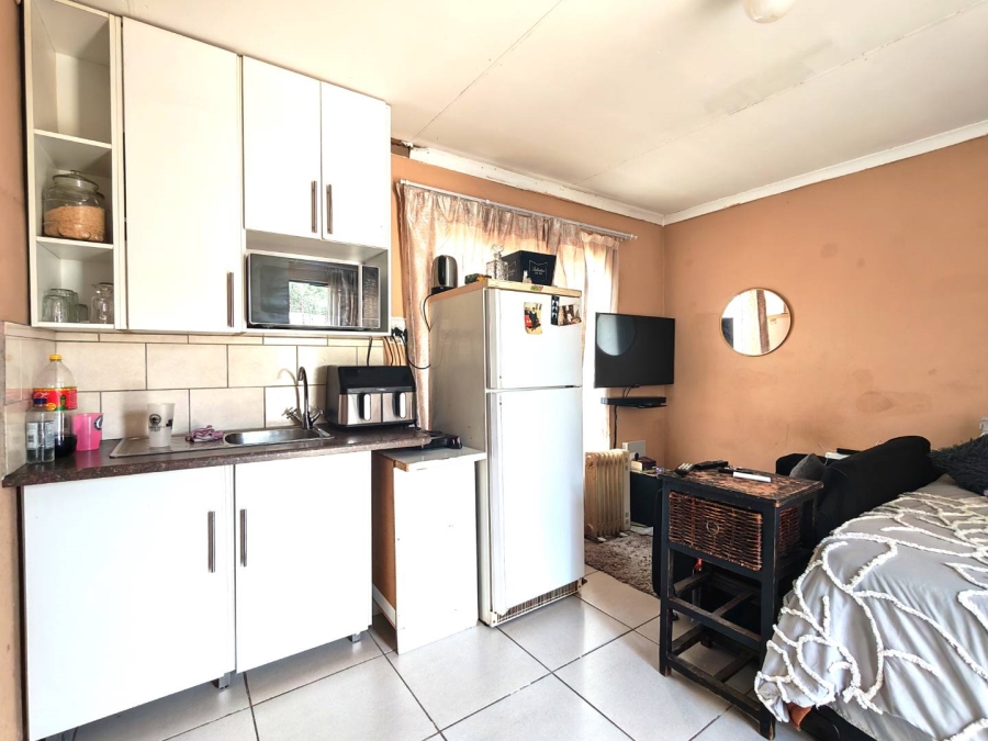 7 Bedroom Property for Sale in Cosmo City Gauteng