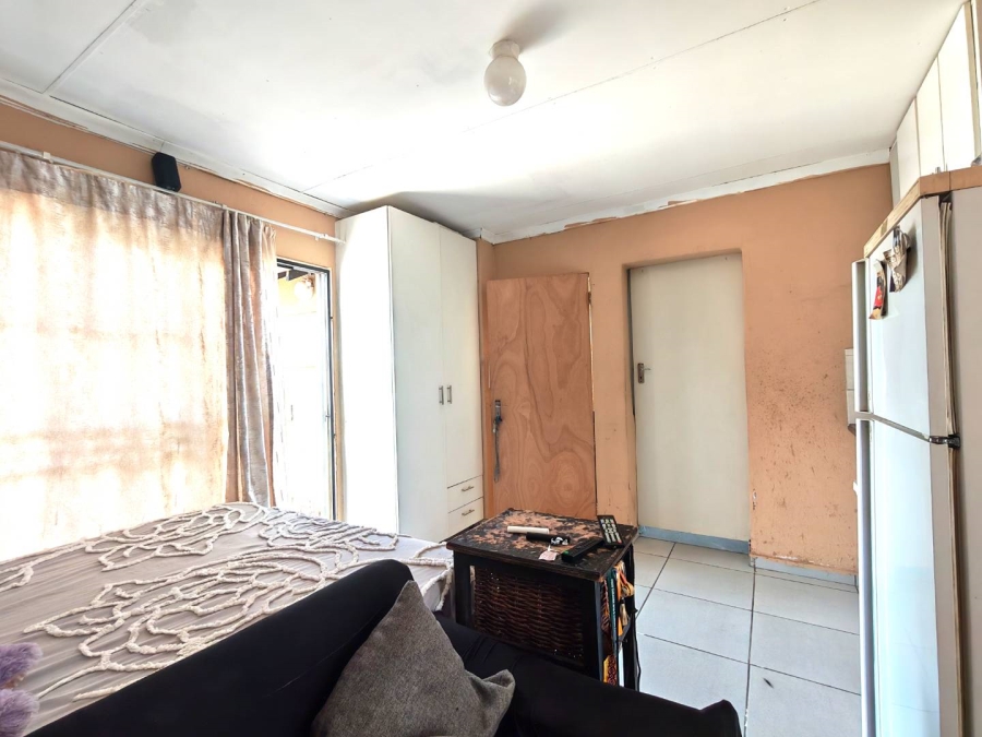 7 Bedroom Property for Sale in Cosmo City Gauteng