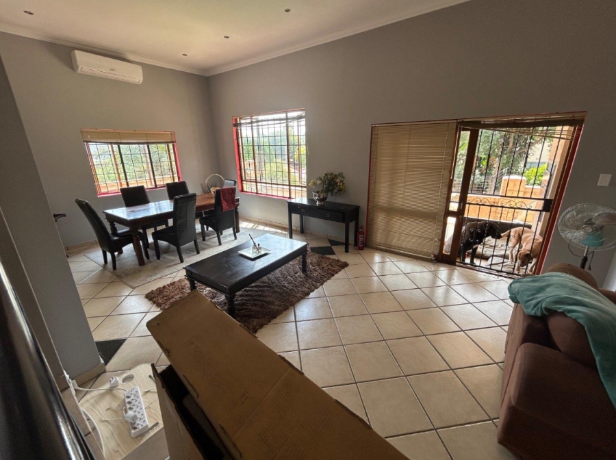 3 Bedroom Property for Sale in Mulbarton Gauteng