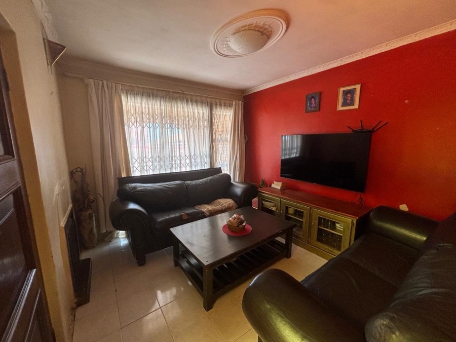 3 Bedroom Property for Sale in Protea North Gauteng