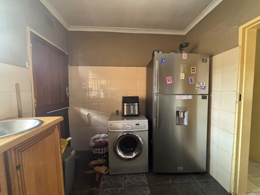 3 Bedroom Property for Sale in Protea North Gauteng