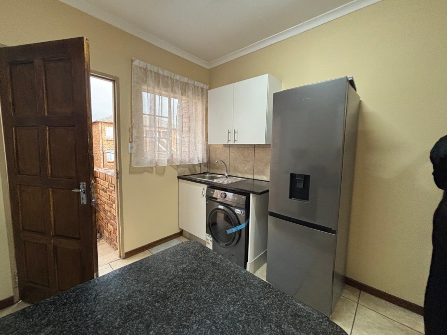 2 Bedroom Property for Sale in Elandspark Gauteng