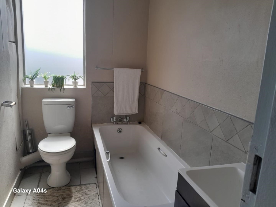 1 Bedroom Property for Sale in Braamfontein Gauteng