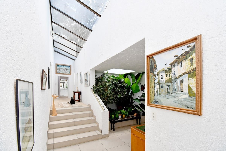 4 Bedroom Property for Sale in Benmore Gardens Gauteng