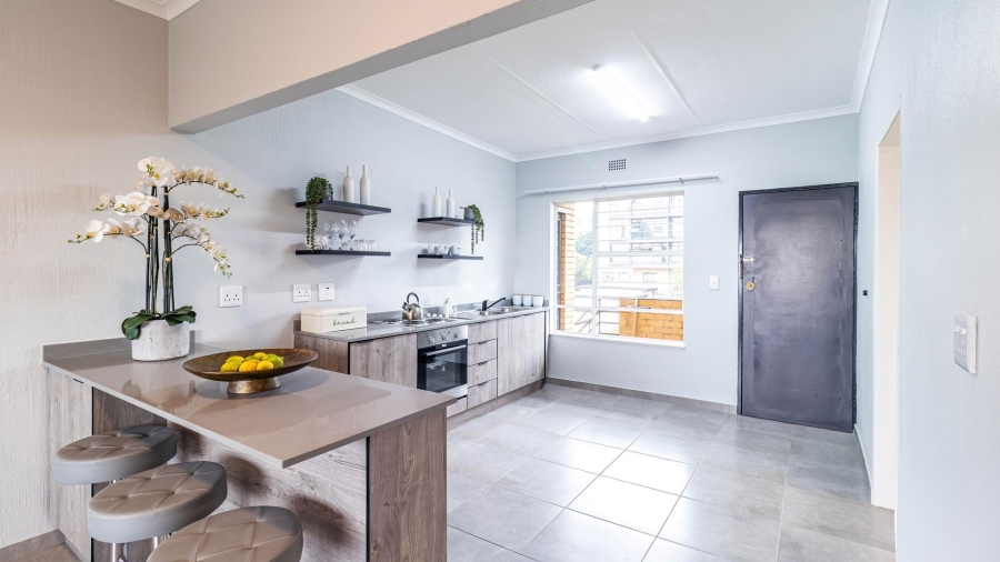 To Let 2 Bedroom Property for Rent in Kloofendal Gauteng