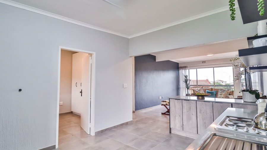 To Let 2 Bedroom Property for Rent in Kloofendal Gauteng