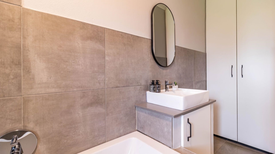 To Let 2 Bedroom Property for Rent in Kloofendal Gauteng