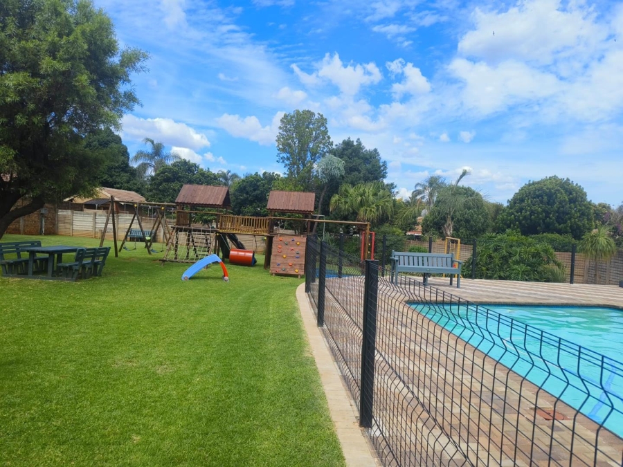 To Let 3 Bedroom Property for Rent in La Montagne Gauteng