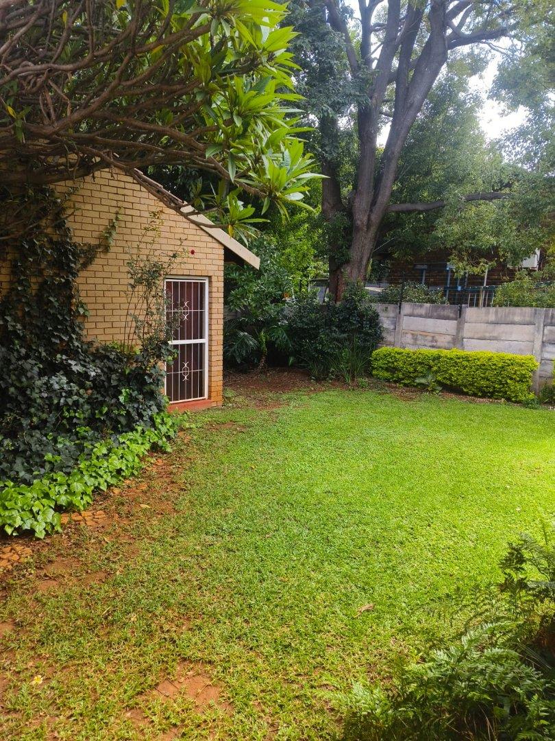 To Let 3 Bedroom Property for Rent in La Montagne Gauteng