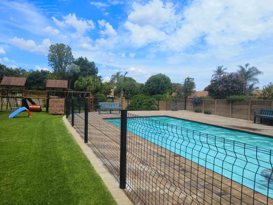 To Let 3 Bedroom Property for Rent in La Montagne Gauteng