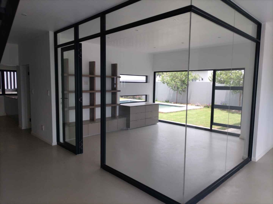 4 Bedroom Property for Sale in Eye of Africa Gauteng