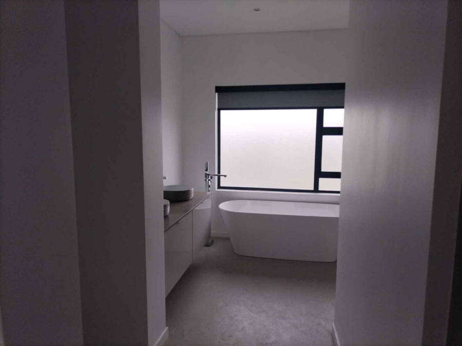 4 Bedroom Property for Sale in Eye of Africa Gauteng