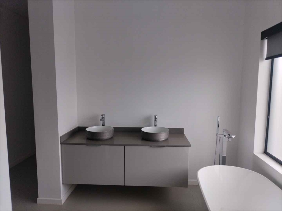 4 Bedroom Property for Sale in Eye of Africa Gauteng