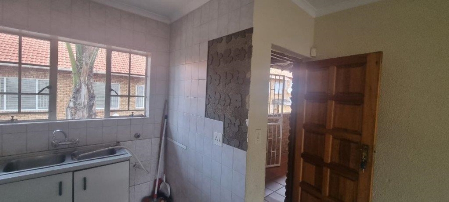 3 Bedroom Property for Sale in Glenvista Gauteng