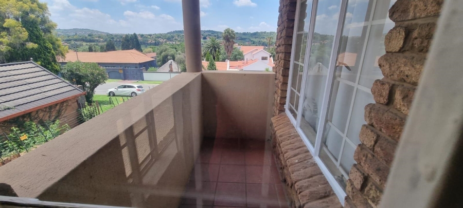 3 Bedroom Property for Sale in Glenvista Gauteng