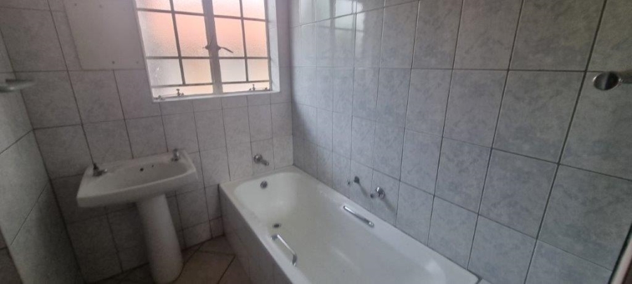3 Bedroom Property for Sale in Glenvista Gauteng