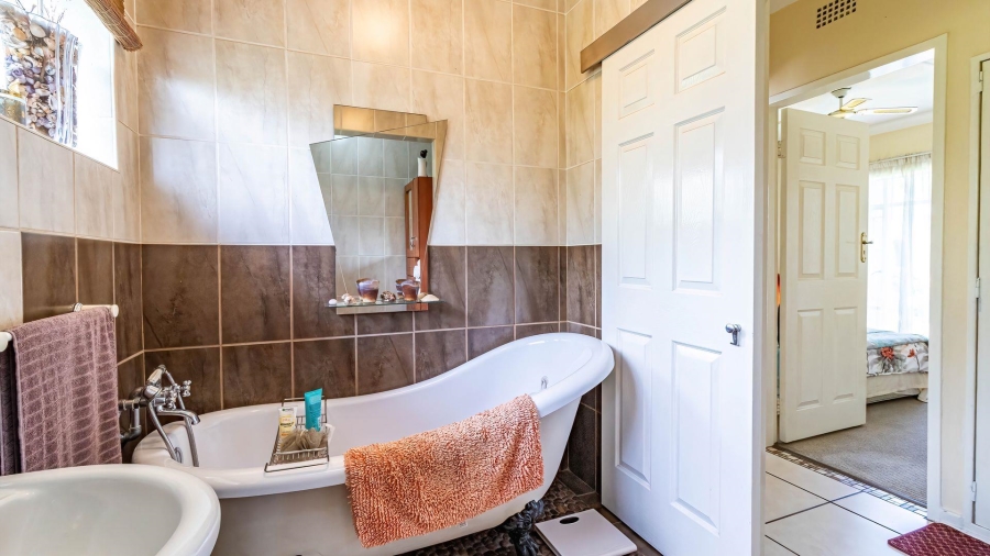 3 Bedroom Property for Sale in Mackenzie Park Gauteng