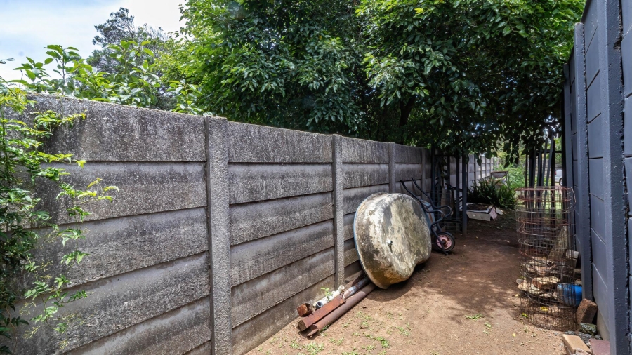 3 Bedroom Property for Sale in Mackenzie Park Gauteng