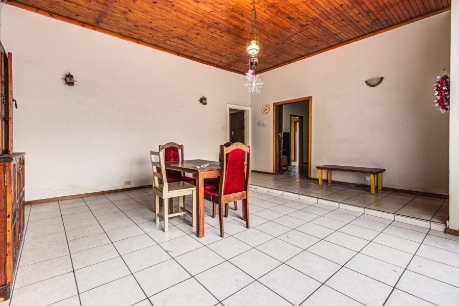 5 Bedroom Property for Sale in Northmead Gauteng