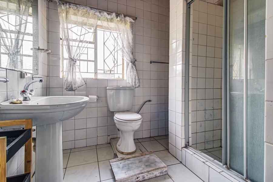 5 Bedroom Property for Sale in Northmead Gauteng