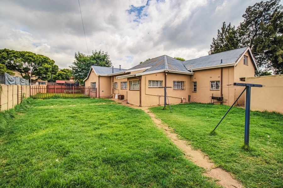 5 Bedroom Property for Sale in Northmead Gauteng