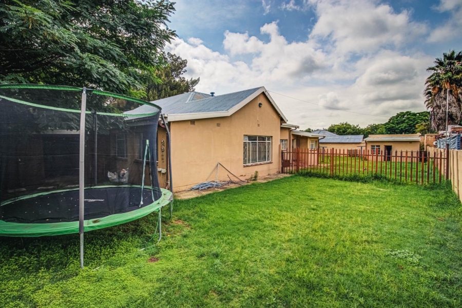 5 Bedroom Property for Sale in Northmead Gauteng