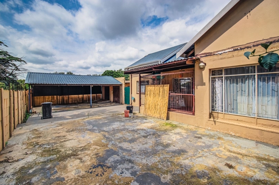 5 Bedroom Property for Sale in Northmead Gauteng