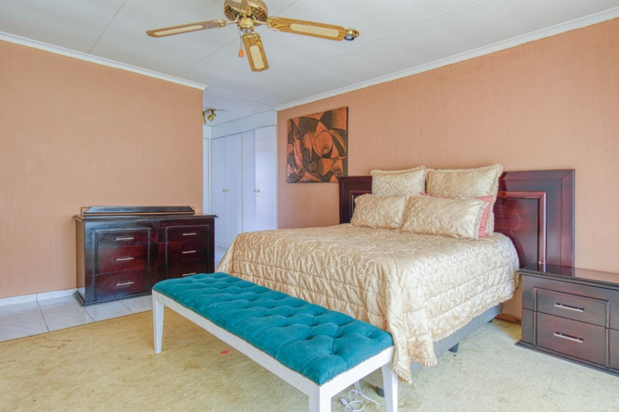 4 Bedroom Property for Sale in Bassonia Gauteng