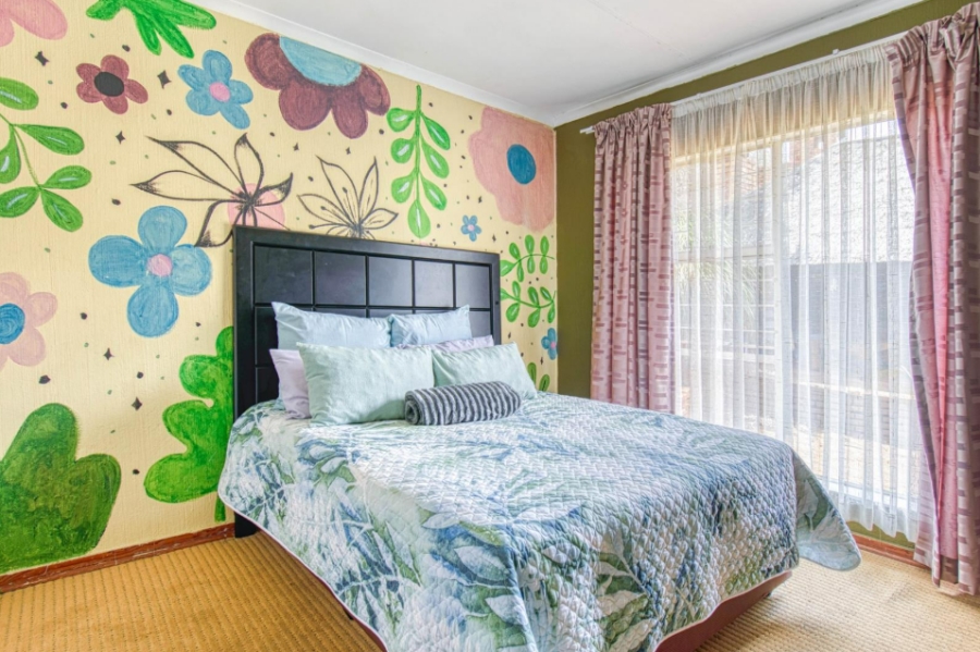 4 Bedroom Property for Sale in Bassonia Gauteng