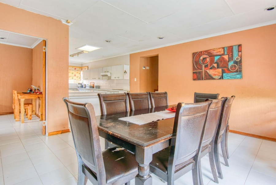 4 Bedroom Property for Sale in Bassonia Gauteng