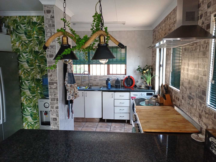 To Let 3 Bedroom Property for Rent in Ruimsig Gauteng