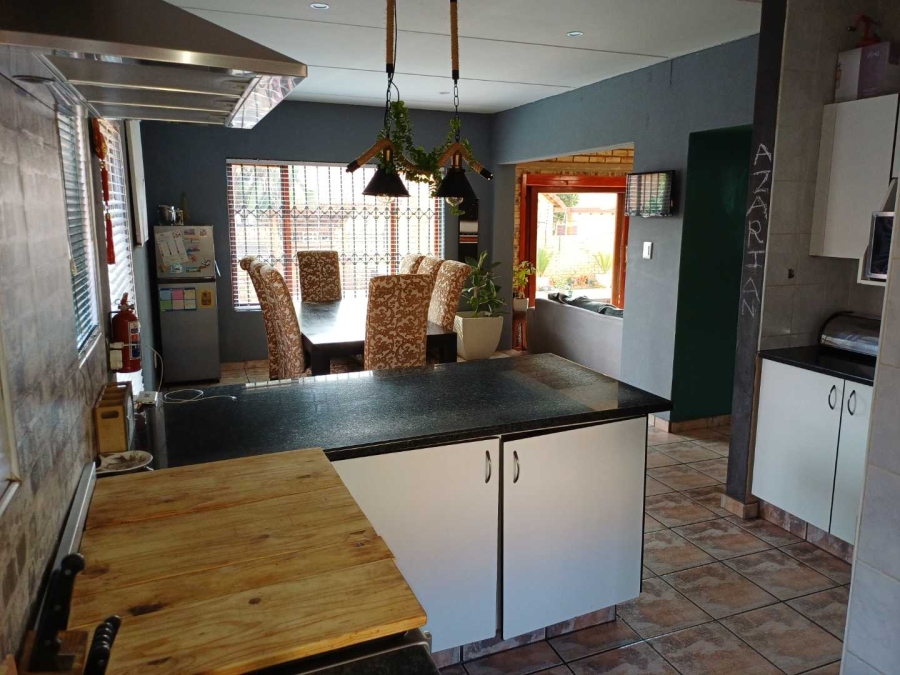To Let 3 Bedroom Property for Rent in Ruimsig Gauteng