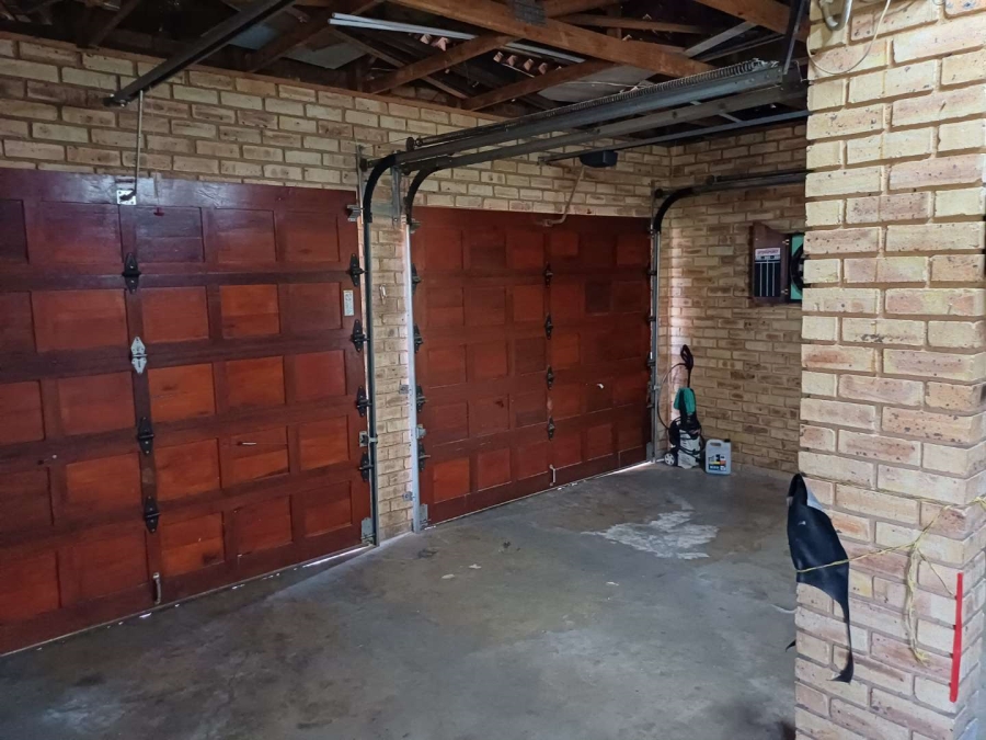 To Let 3 Bedroom Property for Rent in Ruimsig Gauteng