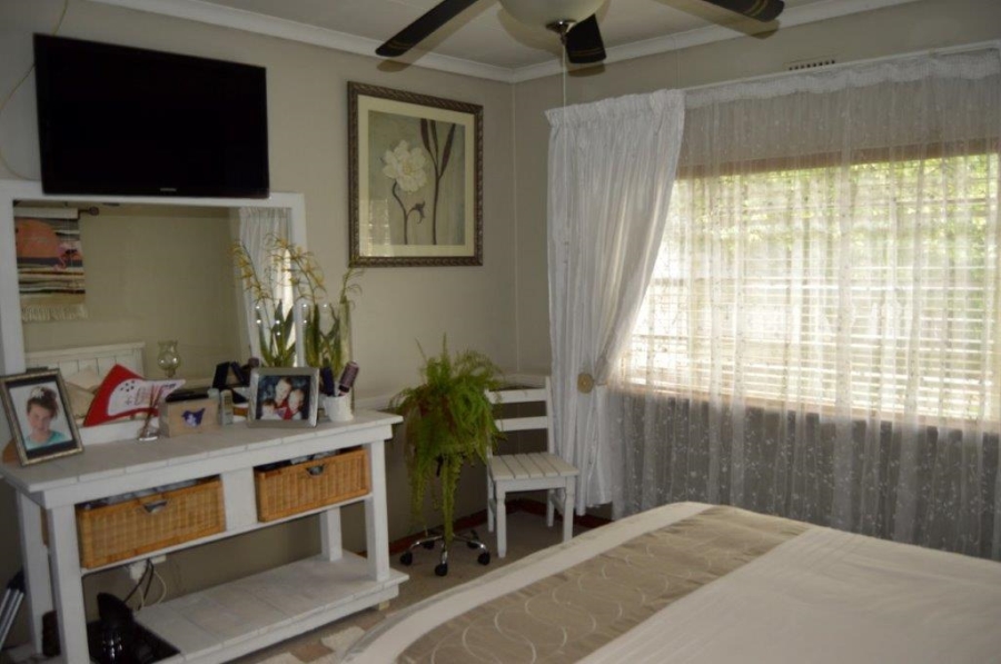 4 Bedroom Property for Sale in Esther Park Gauteng