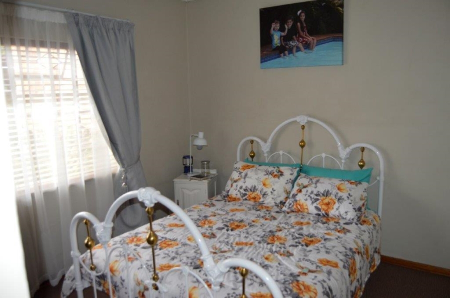 4 Bedroom Property for Sale in Esther Park Gauteng