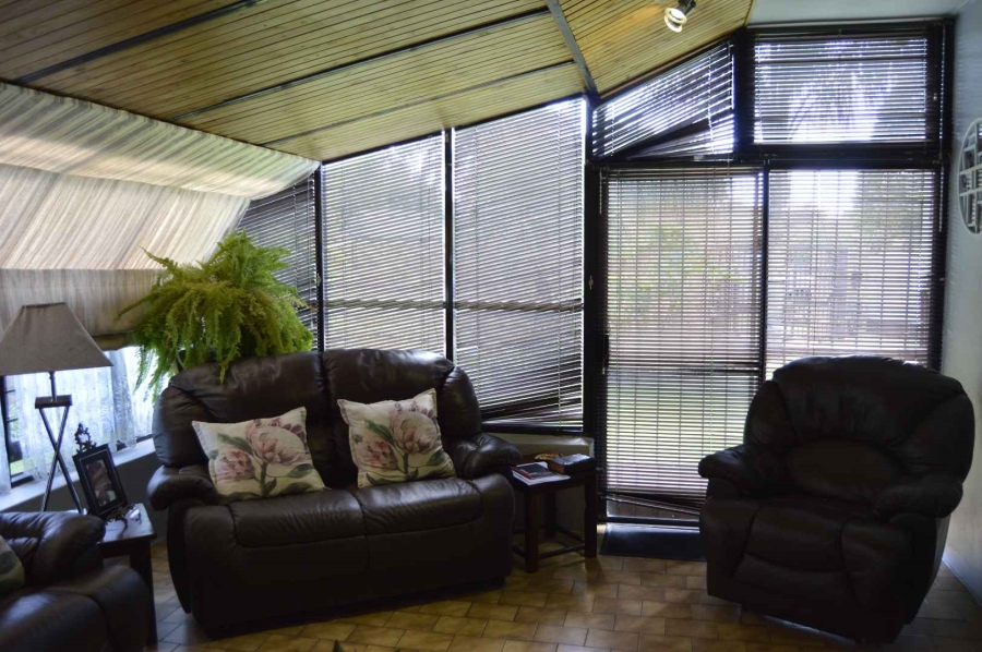 4 Bedroom Property for Sale in Esther Park Gauteng