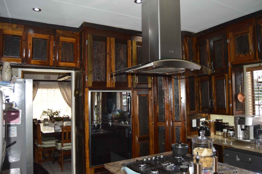 4 Bedroom Property for Sale in Esther Park Gauteng