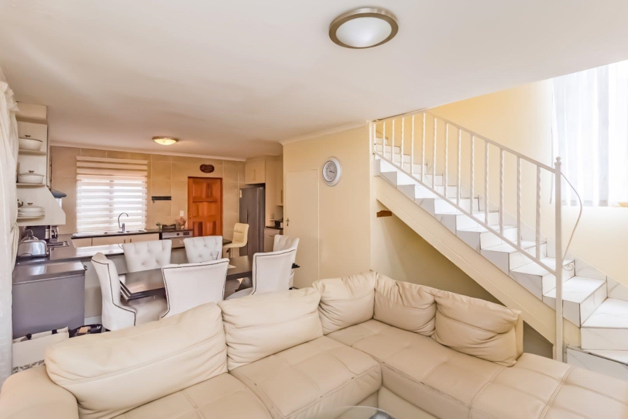 3 Bedroom Property for Sale in Willowbrook Gauteng