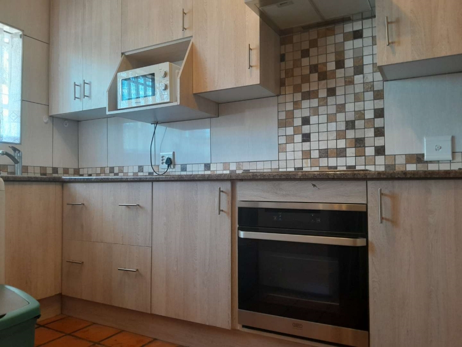 3 Bedroom Property for Sale in South Crest Gauteng