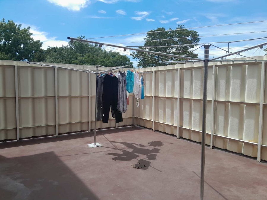 3 Bedroom Property for Sale in South Crest Gauteng