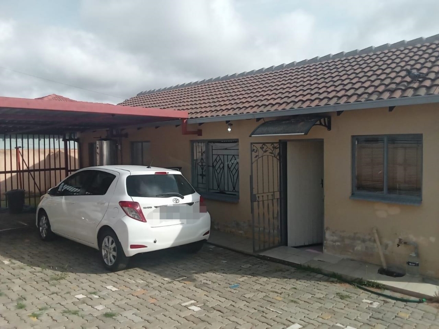 3 Bedroom Property for Sale in Soshanguve S Gauteng