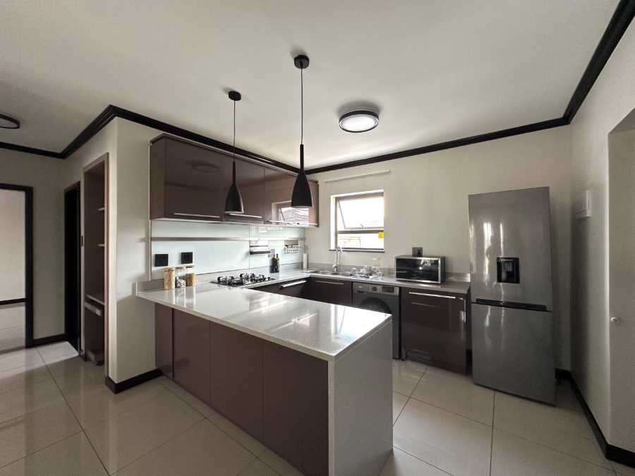 To Let 2 Bedroom Property for Rent in Blue Hills Gauteng