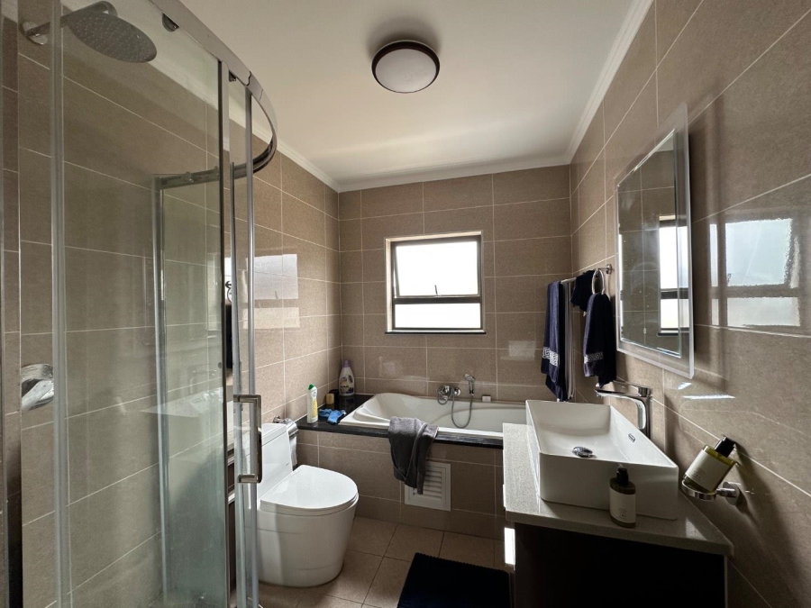 To Let 2 Bedroom Property for Rent in Blue Hills Gauteng