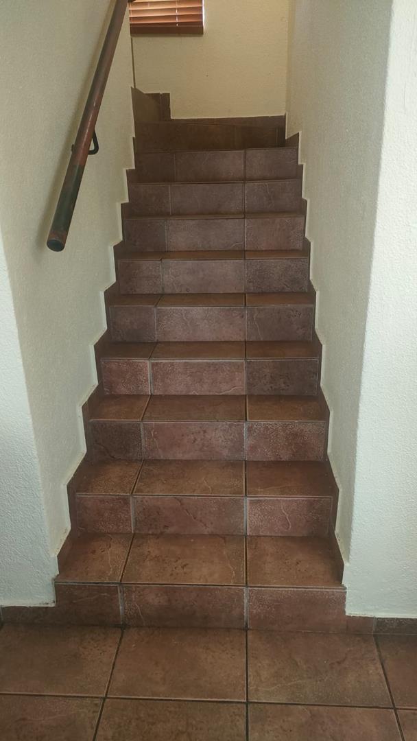 3 Bedroom Property for Sale in Wilgeheuwel Gauteng