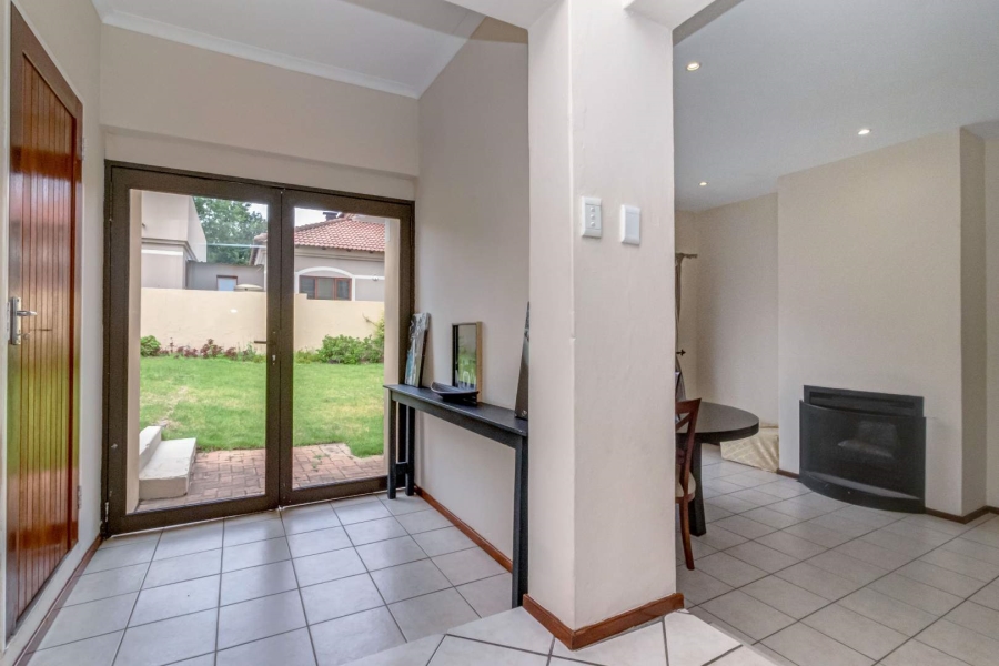 To Let 3 Bedroom Property for Rent in Fourways Gauteng