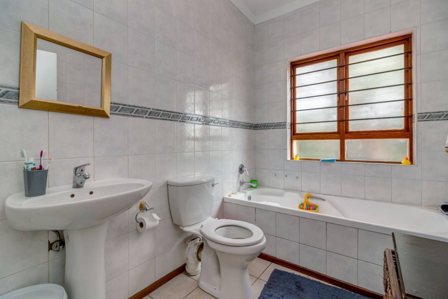 To Let 3 Bedroom Property for Rent in Fourways Gauteng