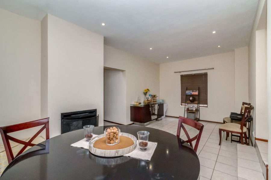 To Let 3 Bedroom Property for Rent in Fourways Gauteng