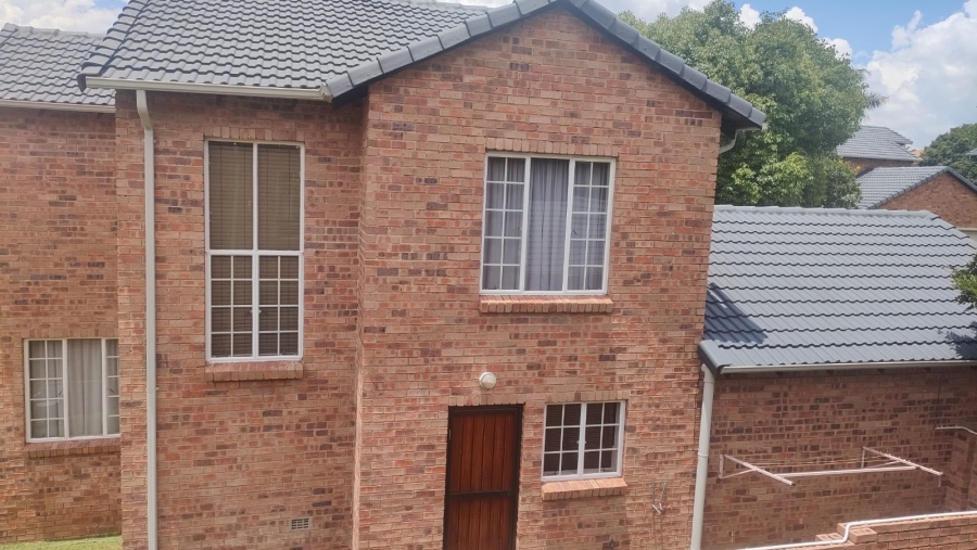 To Let 3 Bedroom Property for Rent in Wilgeheuwel Gauteng